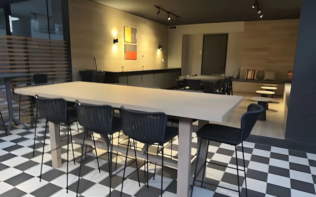 Oceana Suites San Eugenio