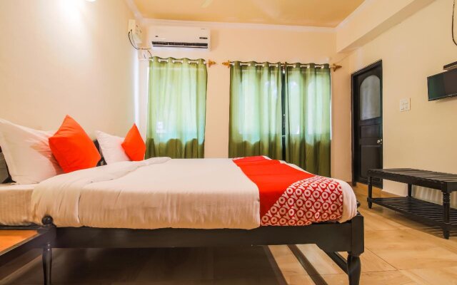 La Petite By OYO Rooms