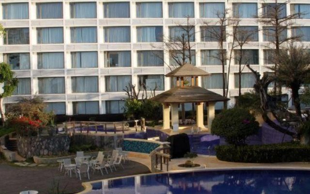 Qinglang Holiday Hotel Fuxian Lake