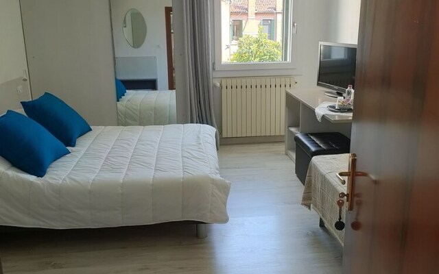 Venice Home