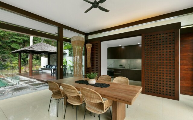 Esprit 9 Palm Cove