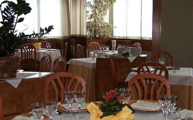 Hotel Cesari