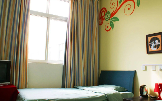 Luoyang Longmen Youth Hostel