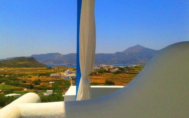 Georgia Rooms Milos