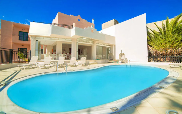 Malia Central Apartments