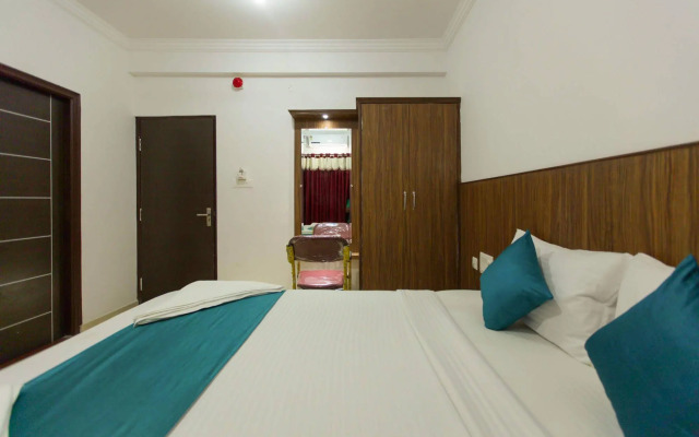 OYO 373 Hotel Grand Inn