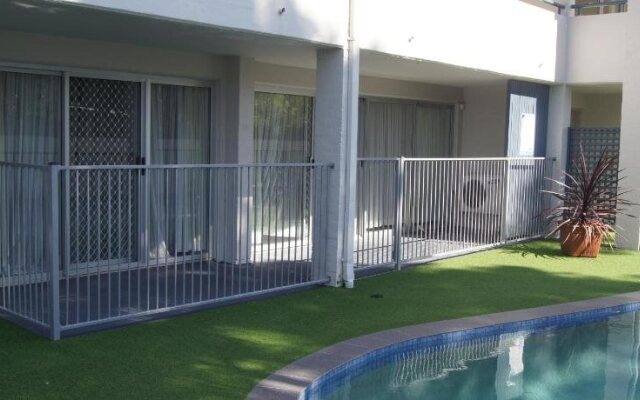 Noosa Parade Holiday Inn