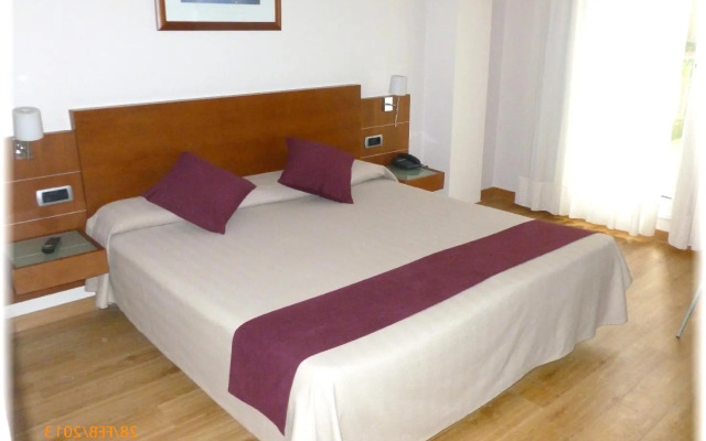 Hotel Longoria Plaza by Pandora Hoteles