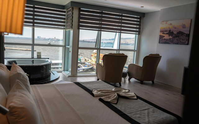 Pasaport Pier Hotel