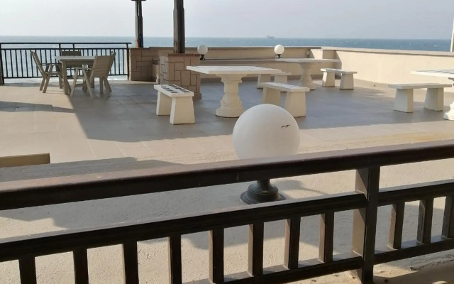 norizana's apartment