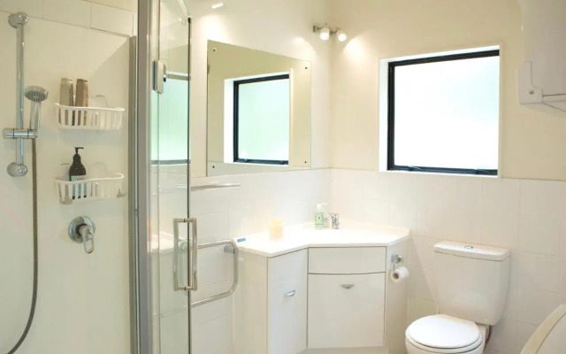 Two Rooms Onetangi - Onetangi Holiday Home