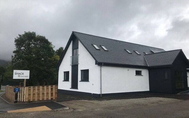 The Shack and Pods at Inchree