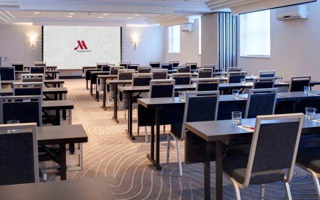 Chicago Marriott Suites O'Hare