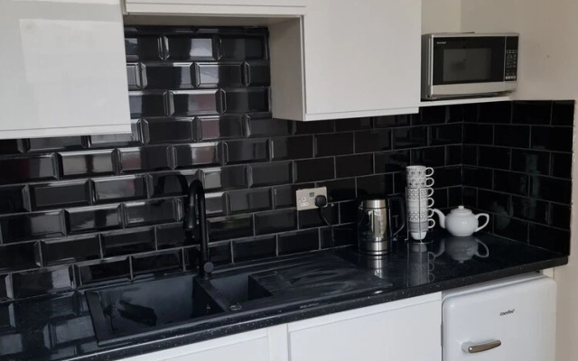 Stunning 3-bed Apartment in Heart of Cardiff Bay