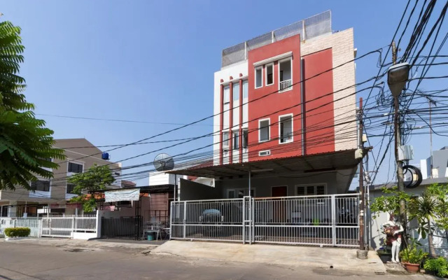 RedDoorz @ Kelapa Gading Permai