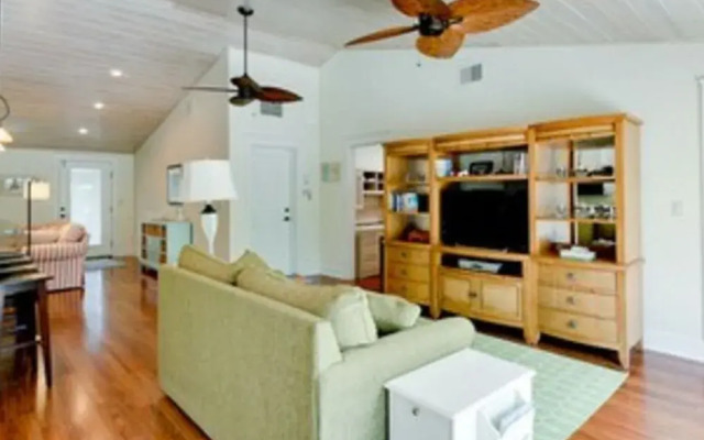 Paradise Pointe