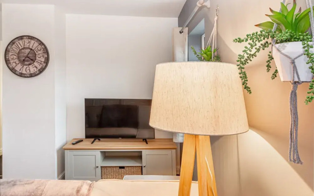 Worcester City Centre 1 Bed Apartment