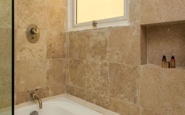 Mamitas 1103 2 Bedrooms and Terrace by RedAwning