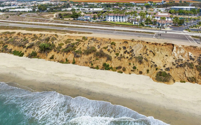 Hilton Garden Inn Carlsbad Beach