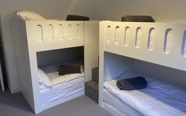 CH Apt 11 2bed in Bath