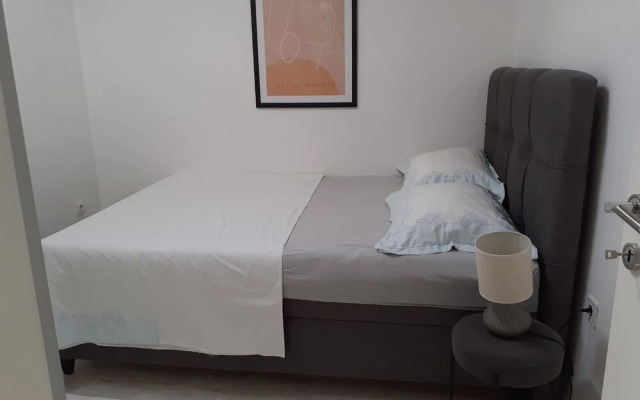 Jure - Terrace With Amazing sea View - A1 Leona