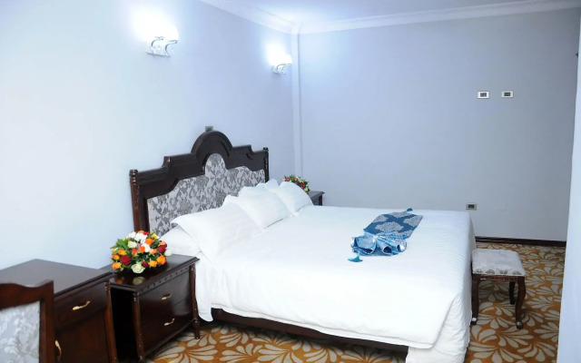 Ras Amba Hotel
