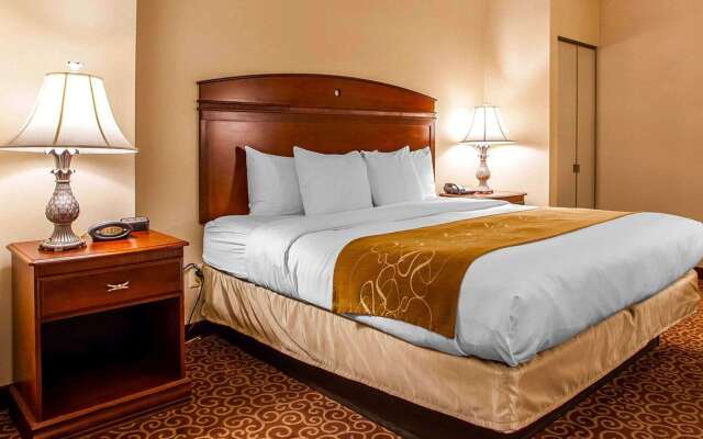 Comfort Suites East Brunswick - South River