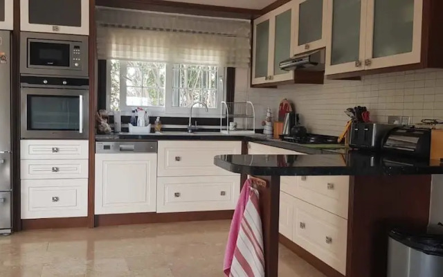 Villa Katophia by Amy Villas