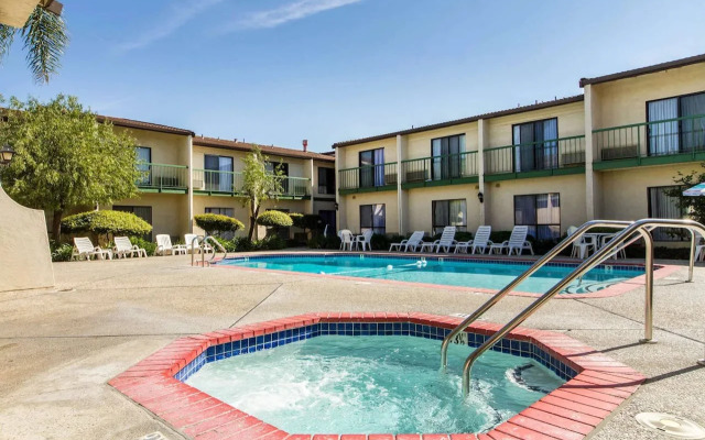 Quality Inn & Suites South San Jose / Morgan Hill
