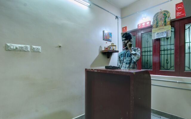 Oyo 27946 Sandhanam As Abode
