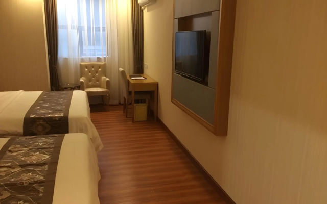 GreenTree Inn Zhuhai Light Rail Pearl Station Express Hotel