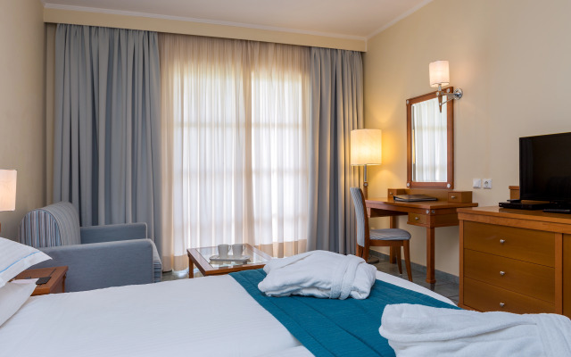 Neptune Luxury Resort