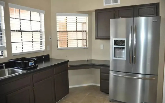 Charming 2BR-2BA by BlueBarrelHomes