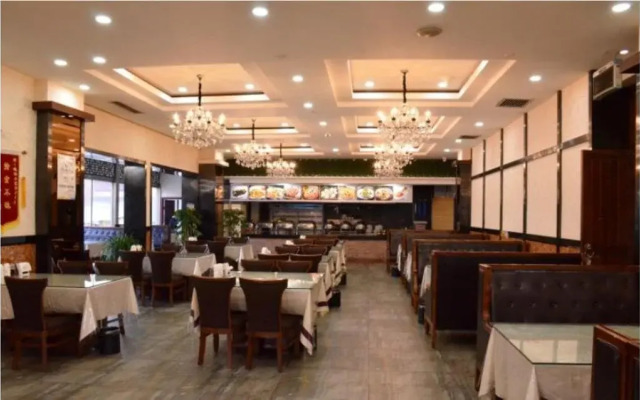 Urumqi Wenyuan Hotel