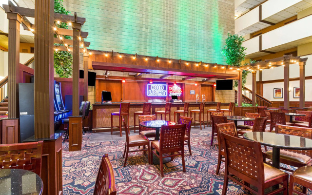 Clarion Hotel Convention Center