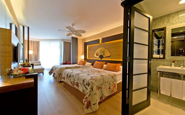 Limak Lara De Luxe Hotel - All Inclusive