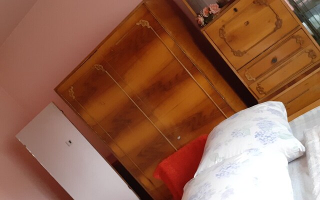 Room in Guest Room - Retreat Rustical For 2 People