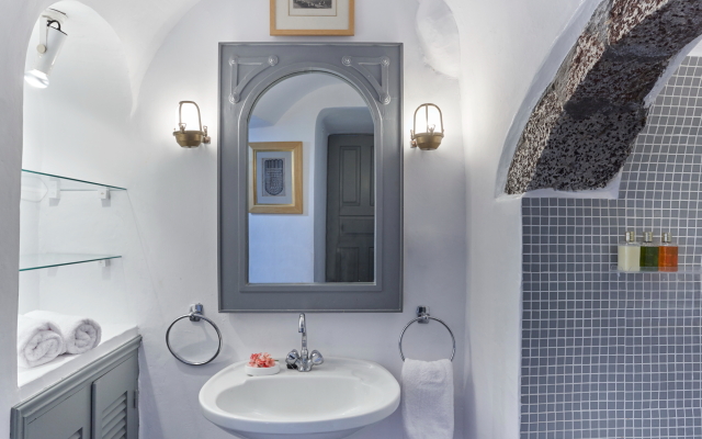 Nautilus Residence 3 bedroom villa at Firostefani
