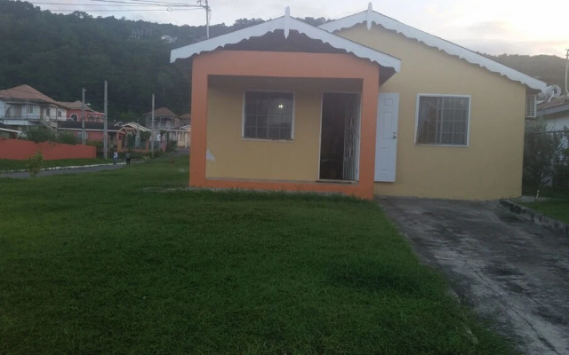 Palm Cove - 2 Bedroom Cottage
