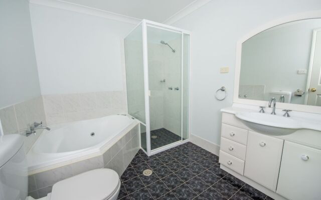 Ajax Avenue 2/35 - Nelson Bay