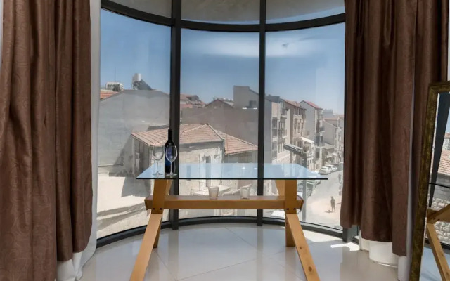 Amazing Apartment near Mahane Yehuda