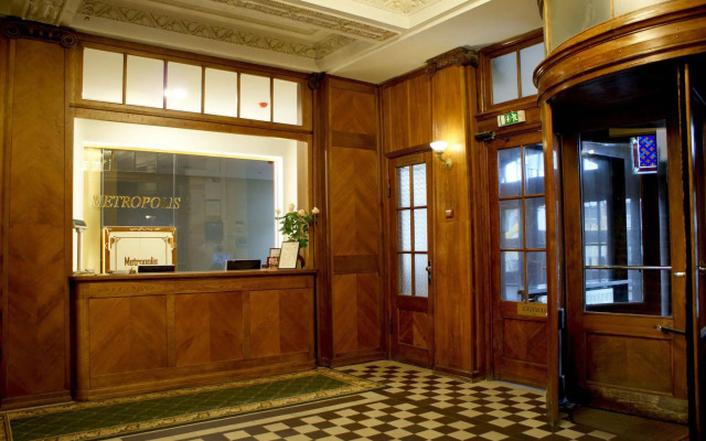 Hotel Metropolis