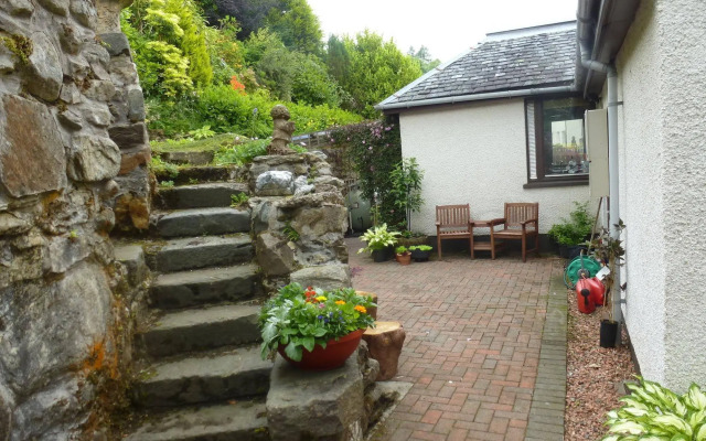 Lochearn House