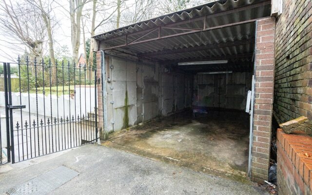 Pillo Rooms - 4BR House near Heaton Park