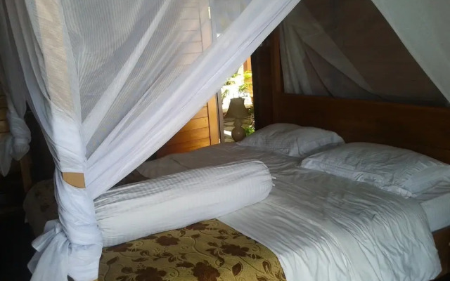 Tanta Moon Luxury Villas Siladen Island