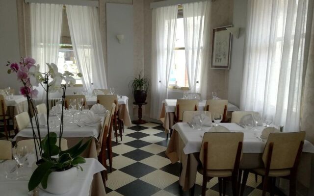 Hotel Restaurant Cazaux