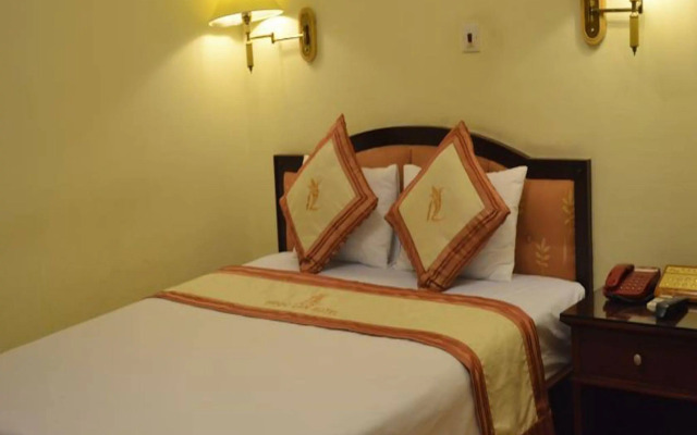 Ngoc Lan Hotel