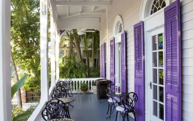 Marrero's Guest Mansion