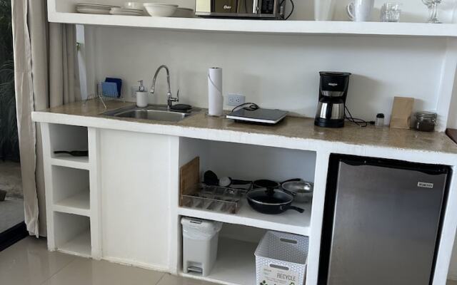 Akua Ocean View Suites