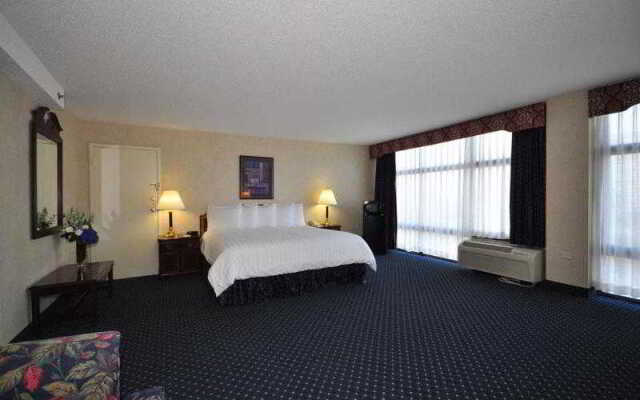 Best Western University Plaza